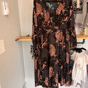 Torrid Black Pleated Sundress with V-Neck and Sleeveless Design